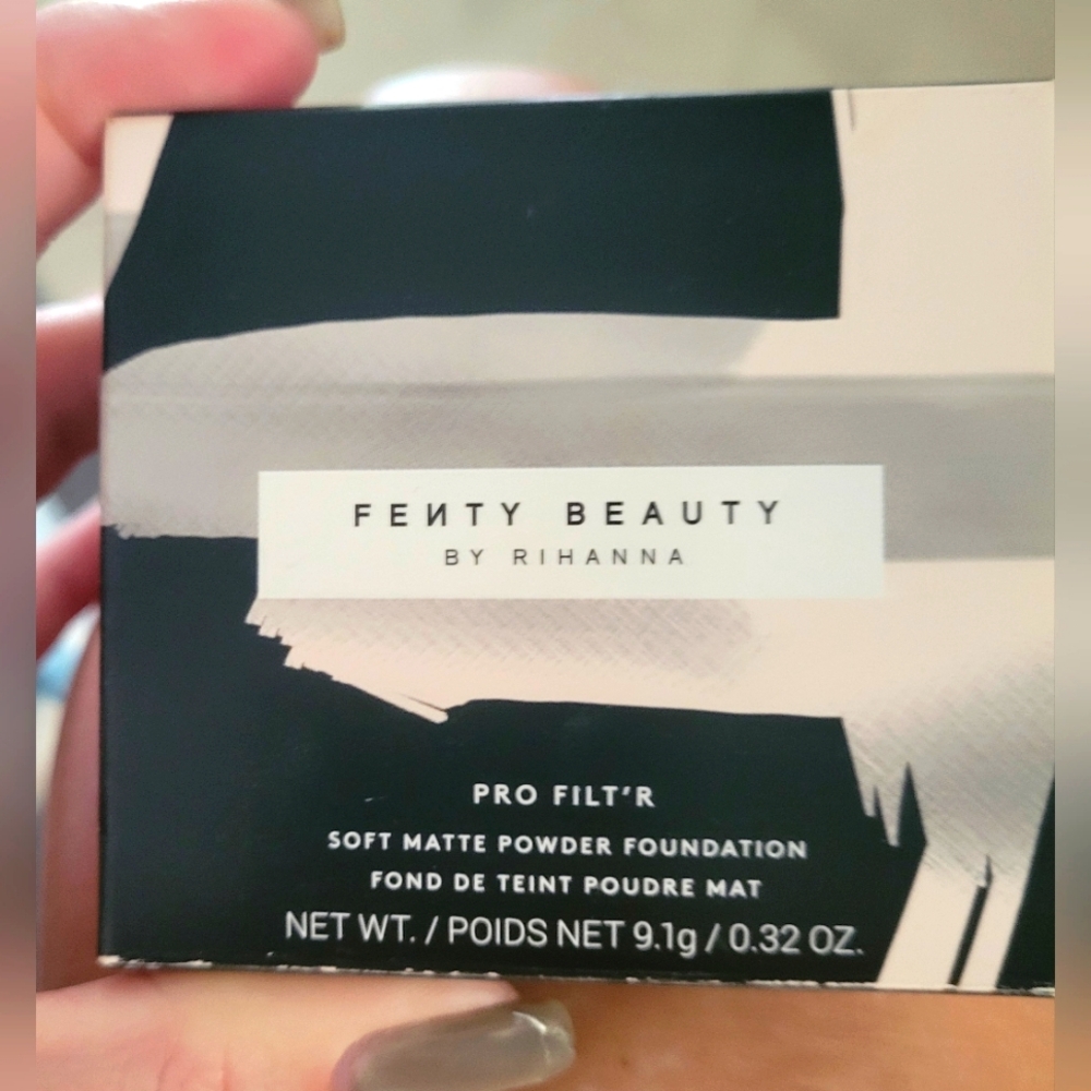 NWT Fenty Beauty Pro Filt'r